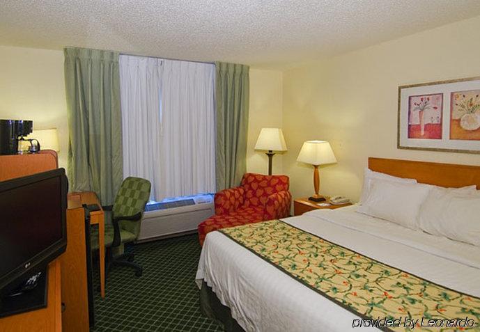 Red Roof Inn & Suites Vicksburg Room photo